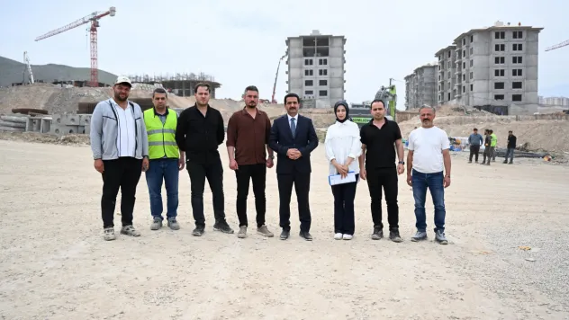 Başkan Taşkın: 'Hedef, Ak Oğuz Kışlası'ndaki Konutları Ekim Sonuna Yetiştirmek'