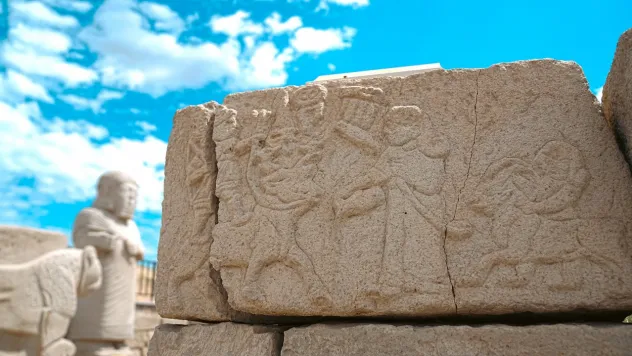 Battalgazi Belediyesi Arslantepe Höyüğü'nde yeni sezon öncesi hummalı bir çalışma yürüttü.