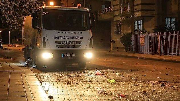 Battalgazi Belediyesi'nden Pazar Yerlerine Özel Bakım