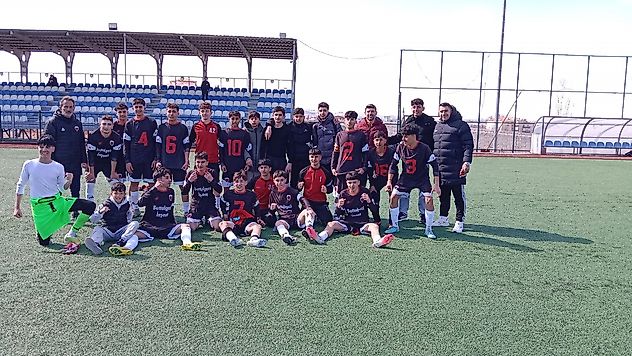 Battalgazi Belediyespor U16'da Şampiyon Oldu