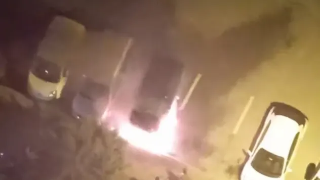 Battalgazi'de Araç Yangını Mahalleliyi Korkuttu