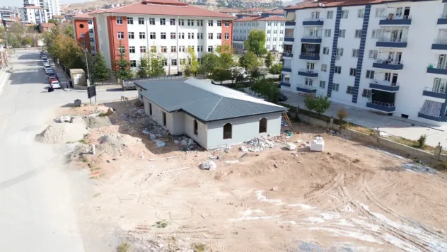 Battalgazi'de Sosyal Alanlar Artıyor: 6 Taziye Evi Hizmete Açıldı, Diğerleri Yolda