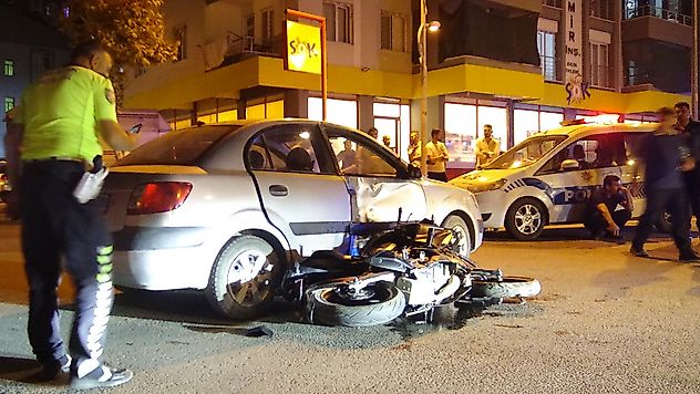 Battalgazi'de Trafik Kazası: 2 Kişi Yaralandı
