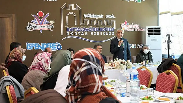 Battalgazi'de Ulu Çınarları Mutlu Eden Buluşma