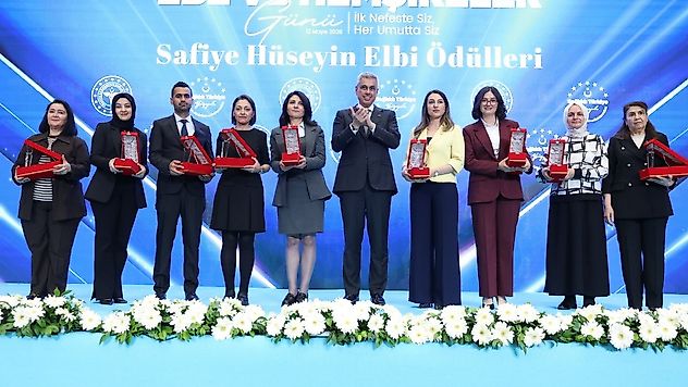 Battalgazi Devlet Hastanesi'ne Gurur: Ayşe Tekedereli'ye Anlamlı Ödül