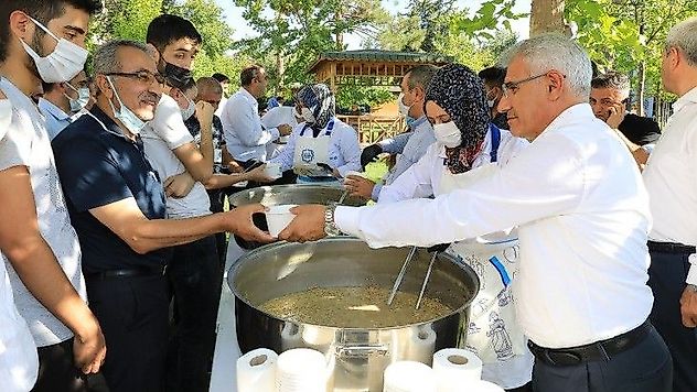 Battalgazi'nin Gönüllü Kadınlarından Aşure İkramı