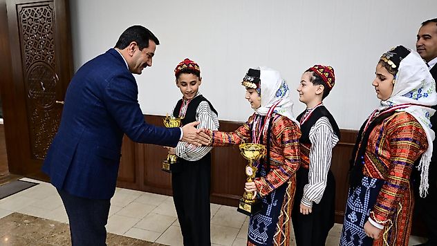 Battalgazi'nin Minikleri Halk Oyunlarında Zirvede
