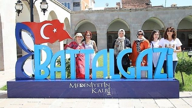 Battalgazi Tarihiyle Turist Kafilesini Cezbetti
