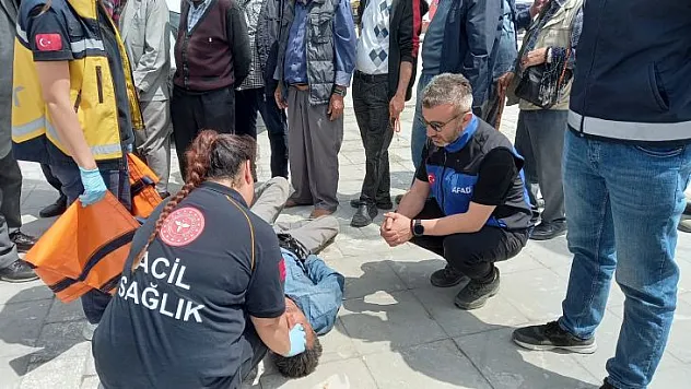 Baygınlık geçiren vatandaşa ilk müdahale AFAD Ekiplerinden