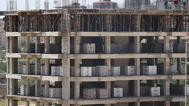 Belediyelerin yapı ruhsatı verdiği bina sayısı azaldı