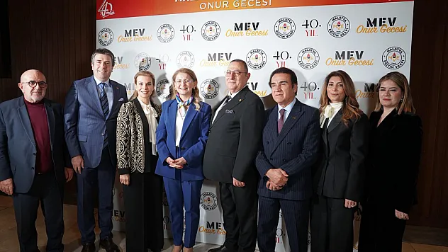 Bir SMS, Bir Umut: Malatya Eğitim Vakfı'ndan 40 Yıllık İyilik Hikâyesi