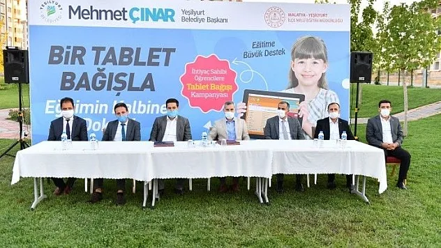 Bir Tablet Bağışla Eğitimin Kalbine Dokun