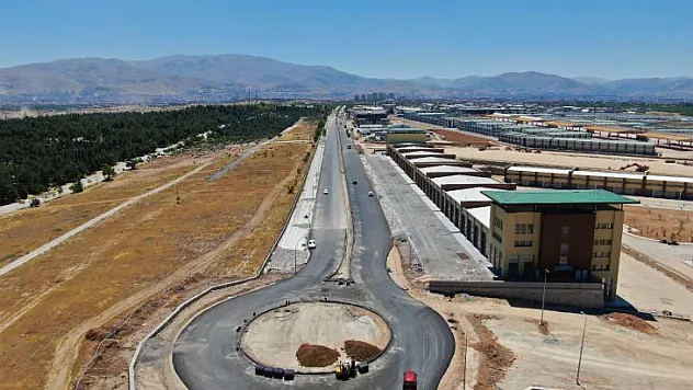 Büyükşehir Belediyesi Asfalt Çalışmaları Yoğun Bir Şekilde Devam Ediyor