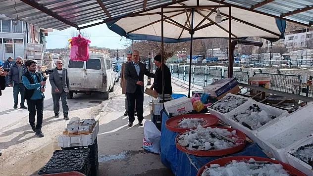 Büyükşehir Belediyesi Bağımsız Başkan Adayı Prof.Dr. Gezer Darende İlçesinde Halkın Sorunlarını Dinledi