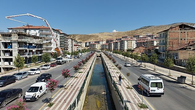 Büyükşehir Belediyesinden Yeşil Alan ve Peyzaj Çalışması