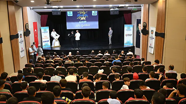 Büyükşehir'den Öğrencilere Film Gösterimi