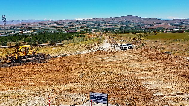 Büyükşehir, Üzümlü'de 2,5 Kilometrelik Yeni Yol Açıyor
