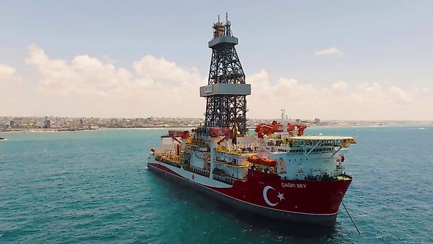 'Çağrı Bey' Sondaj Gemisi Mogadişu Limanı'na Ulaştı