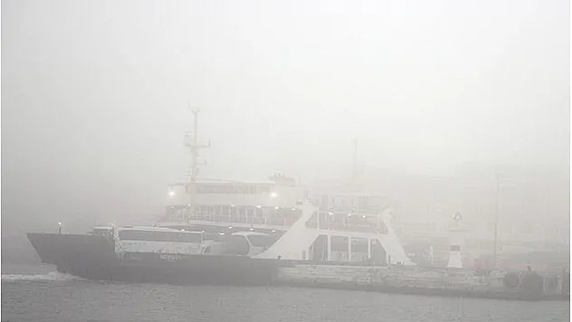 Çanakkale Boğazı'nda Gemi Geçişlerine Sis Engeli