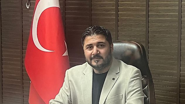 CHP'de Tarihi Kırılma: Özgür Özel Yeni Parti Kuruyor, İstifalar Başladı