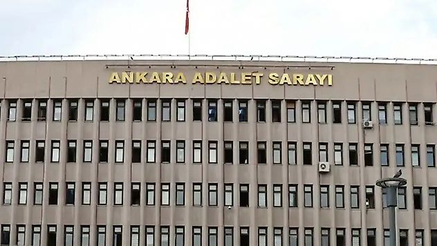 CHP'nin şaibeli kurultay davası ertelendi