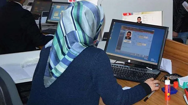 Cumhurbaşkanlığı Kararıyla Sözleşmeli Personel Düzenlemesi