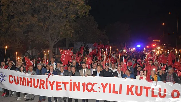 Cumhuriyetin 100. Yılı Arguvan'da Çoşkuyla Kutlandı