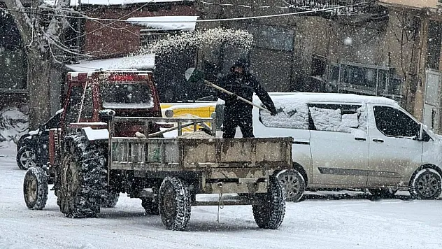 Darende Beyaza Büründü: Kar Nedeniyle Ulaşımda Aksamalar Yaşanıyor