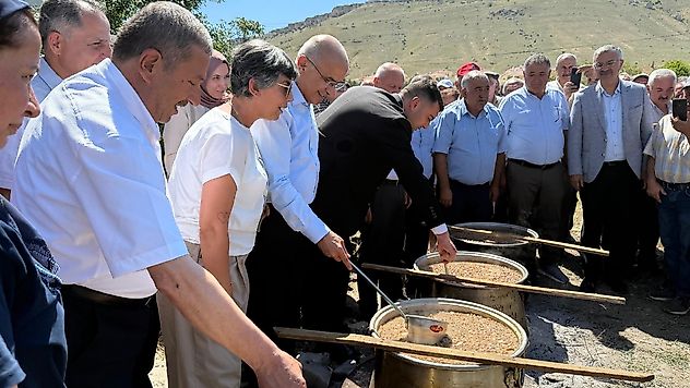 Darende'de Muharrem Ayında Bin Kişilik Aşure Buluşması