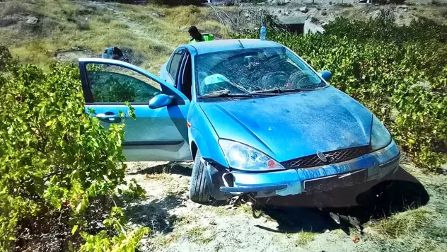 Darende'de Otomobil Yoldan Çıktı: 2 Yaralı