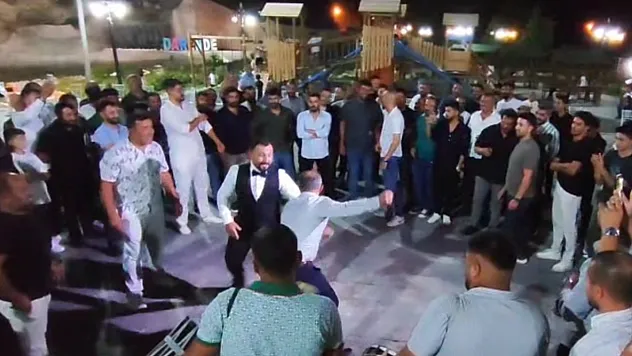 Darende'nin geleneksel 'Sin Sin' oyunu düğünlerde yaşatılıyor