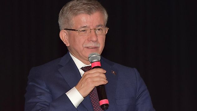 Davutoğlu hakkında Cumhurbaşkanına hakaret soruşturması