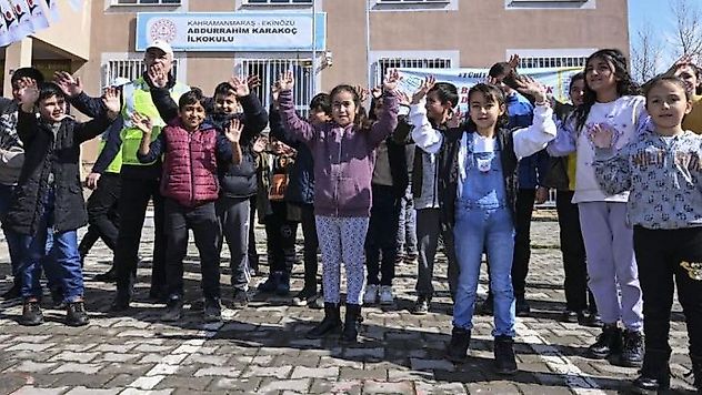 Deprem bölgesinden diğer illere nakil olan 34 bin 985 öğrenci geri döndü.