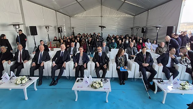 Deprem Bölgesine Uluslararası Dayanışma: Doğanşehir'de Yeni Merkez Açıldı