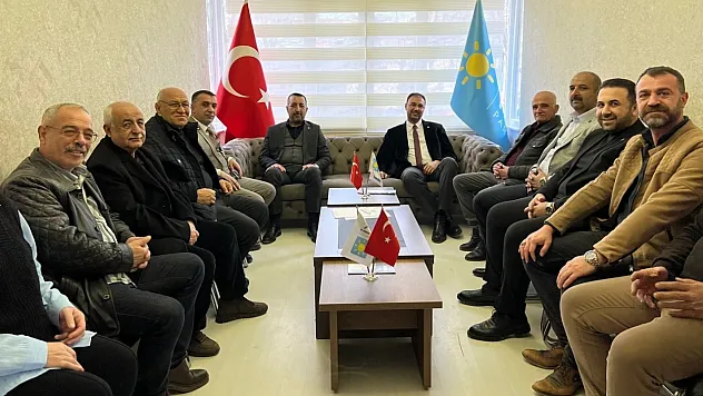 Deprem sonrası süreç masada: Siyasi partilerden ortak istişare mesajı