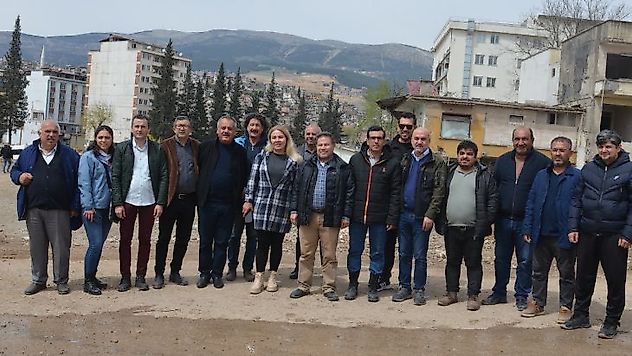 Depremzede Gazeteciler Basın İlan ve Reklam Yönetmeliği'nin Ertelenmesini İstedi!