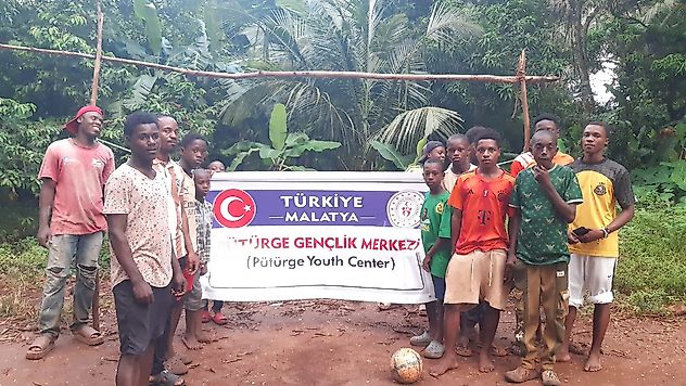 Depremzede Gençler Tanzanya'da Umuda Yolculuk Yaptı