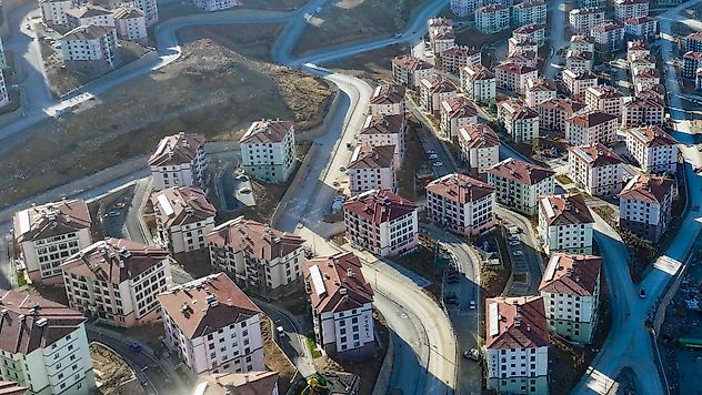 Depremzedeler İftara Ekmek İçin Kilometrelerce Yol Gidiyor