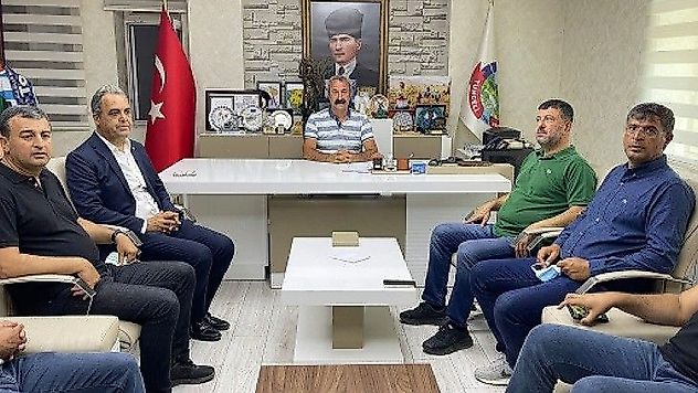 Destanlar üzerinden bile ülkeyi bölmeye çalışıyorlar