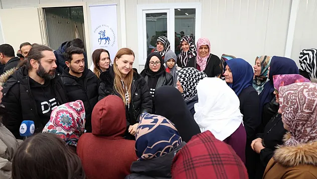 DEÜ'den Depremin Yıl Dönümünde Malatya'ya Mescit Hizmeti