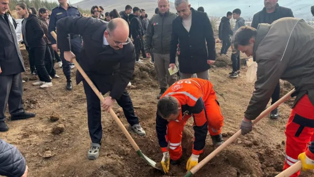 Doğanşehir'de ÖNEM Projesi Kapsamında Fidan Dikim Etkinliği Gerçekleştirildi