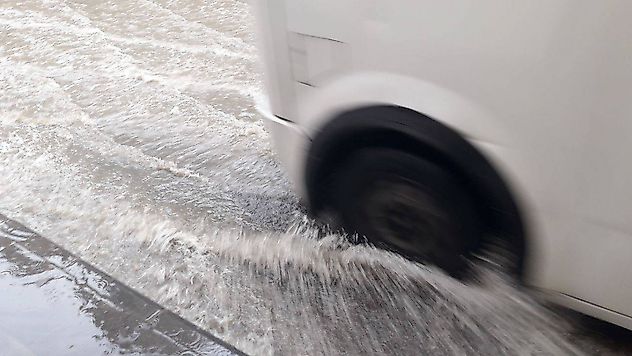 Doğu ve güney bölgelerde yoğun yağış ve çığ tehlikesi uyarısı