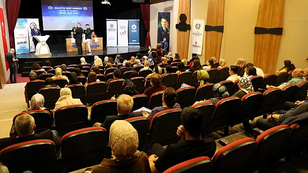 'Dönüşen Dünyada Ailenin Geleceği' Konulu Çalıştay Düzenlendi