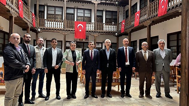 Dr. Cezmi Karaca Arapgir Balediyesini Ziyaret Etti