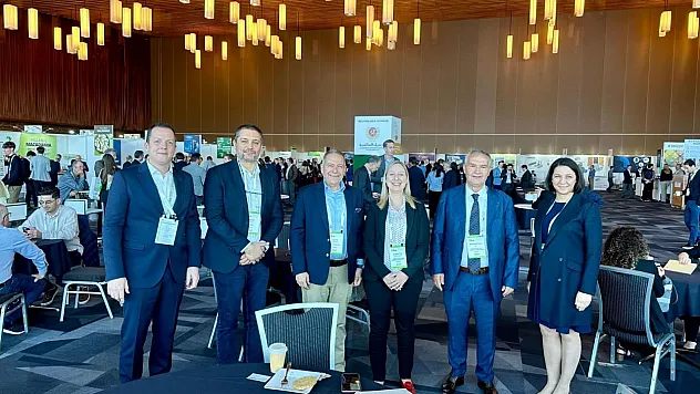 Dünya Kuru ve Kabuklu Meyve sektörünün en büyük organizasyonu Kanada'da gerçekleşti