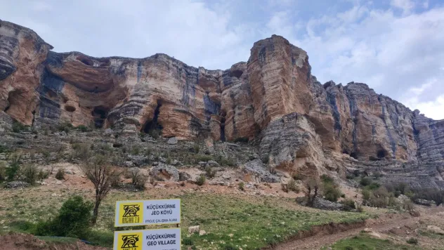 Dünyanın ilk mağara kütüphanesi