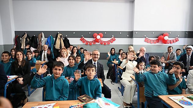 Elif Sevinç Mertöz Ortaokulu Açılış Törenini Gerçekleştirdi