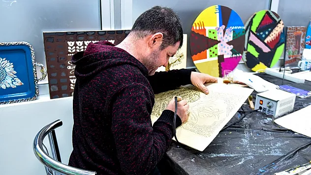 Engelli bireylere yönelik çeşitli alanlarda kurslar veriliyor