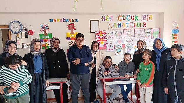 Esin Yılmaz, Özel Bireylerle Darende'de Buluştu