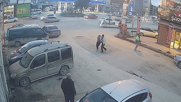Eşini Darp Edip Silahla Tehdit Etti, Cezaevine Gönderildi
